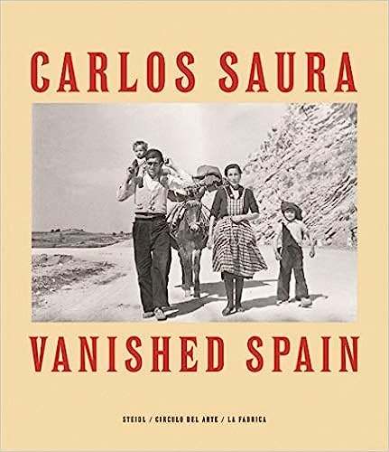 "Vanished Spain": El libro de Carlos Saura donde aparece esta imagen de Fuentidueña de los años 50