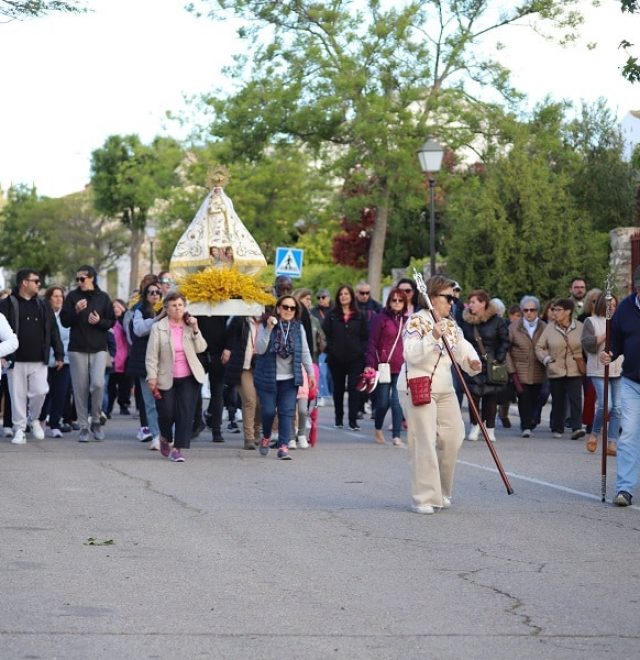 salida romeria mayo alarilla (7)