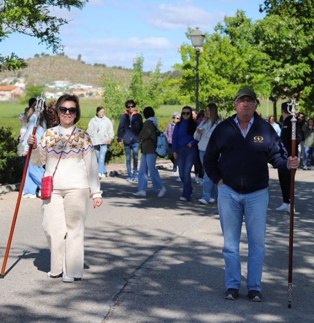 salida romeria mayo alarilla (9)