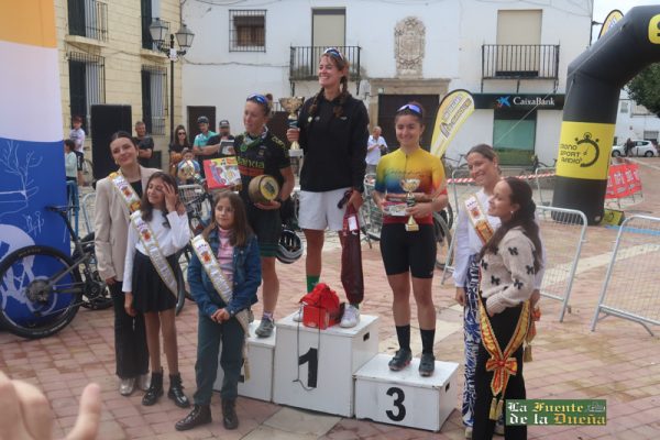 podium femenino mtb