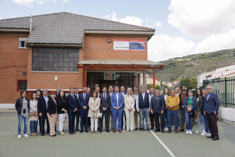 Alcaldes, colegios Perales