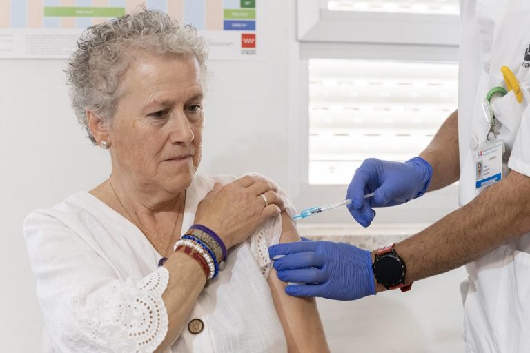 ceimi_vacunacion_vrs_adultos_2